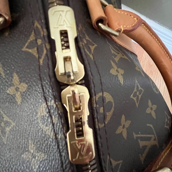 ❌SOLD❌ Louis Vuitton Keepall 50 - Picture 2 of 16